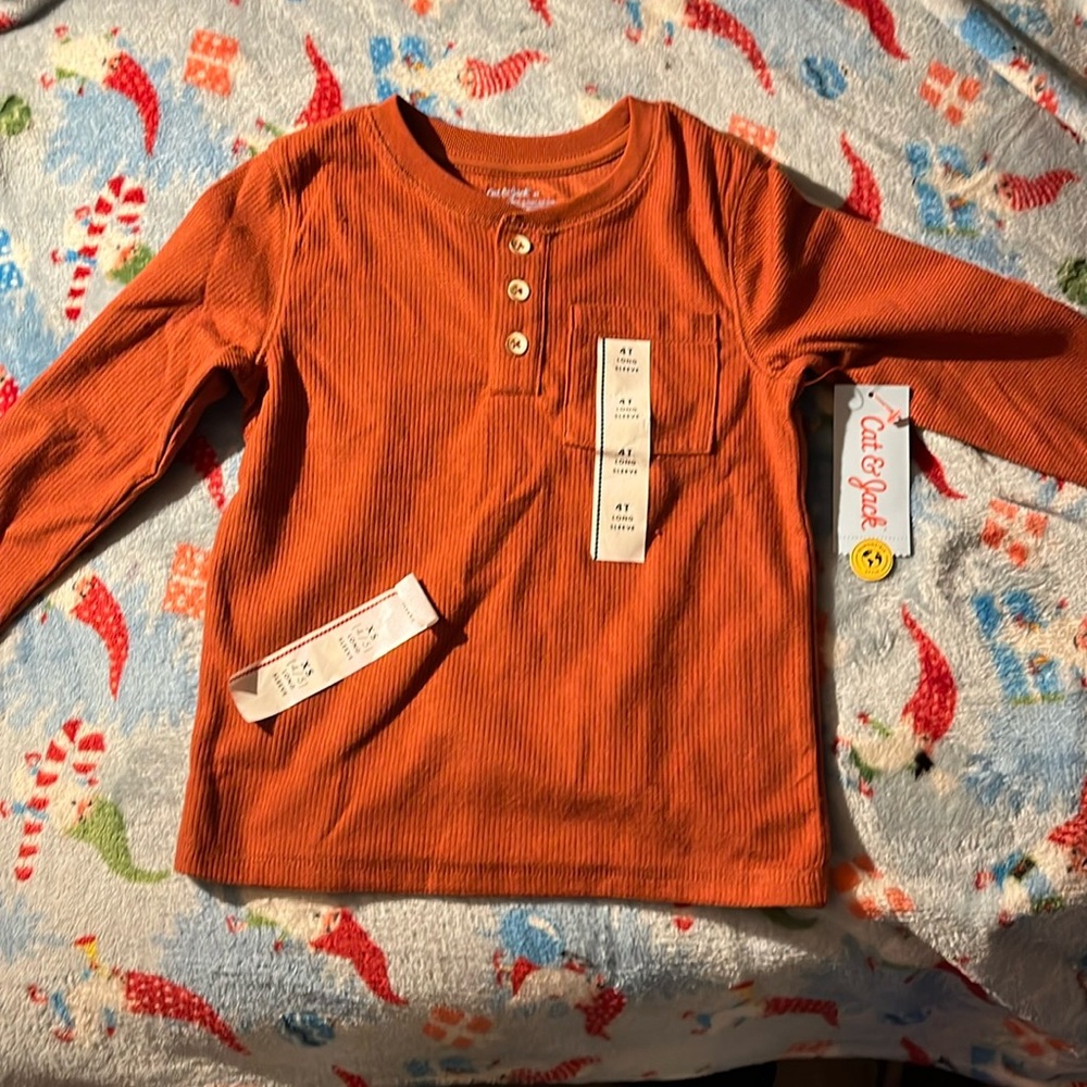 Cat and jack 4 T long sleeves thermal